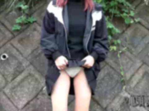【個撮49】初撮り☆リアル実話！生活限界のスタイル抜群１８歳！出会い系に登録できる年齢になったので。もう出会い系でと考えた！リアル実話！初めて体験の潮吹き初体験の中逝き！