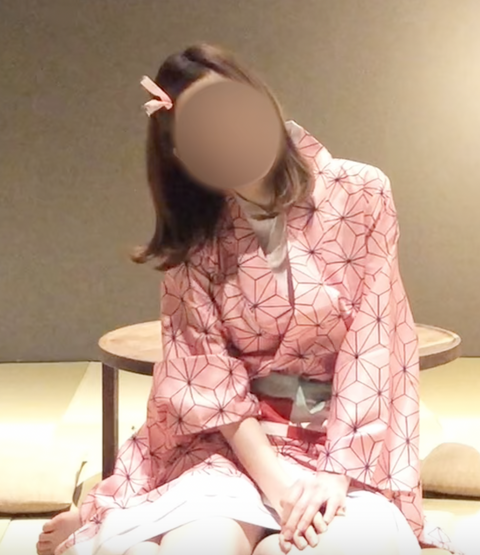 人気キャラのコスプレをさせて和室でドッキング