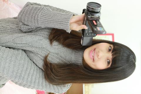 篠岬ことみちゃんの歯・口内自撮り