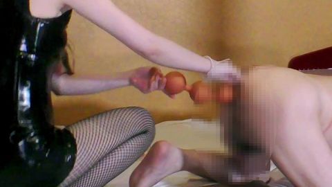 ボールディルでのアナルトレーニング　Interlocking Ball Dildo anal Training