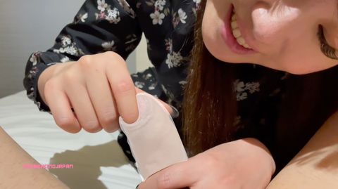 数量限定販売！再販です！絶対にバレてはいけないどエロなお*さんはエロすぎるフェラチオの天才だった。