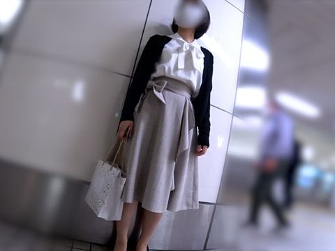 【電車対面ちら見せ☆124】三角ゾーン観察記録/ロングスカートお*さんの意外な行動。