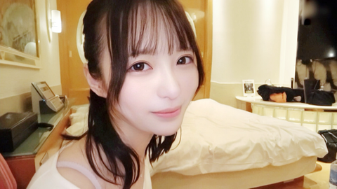 事務所から売り出し中の大注目声優。声が可愛いだけでなく潮吹き体質の敏感美女とのハメ撮り映像。