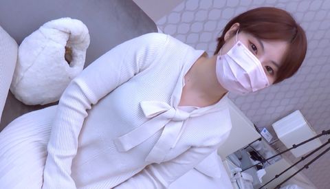 【ショートカット理系**】地味な見た目にどえろい美乳を隠し持った理系**のセカンドヴァージン喪失初イキセックス