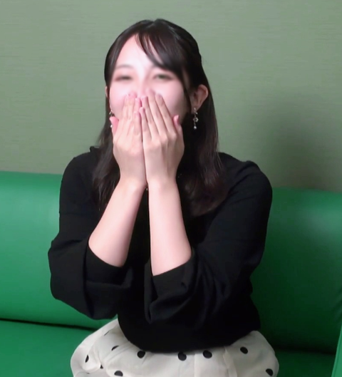 【足の指舐めちゃう♪】新婚人妻のド変態な性癖。とにかく舐めて舐めて丁寧なご奉仕に大興奮♡鬼ピストンからの生ハメ.妊*娠確定大量中出し.※再販ありません！