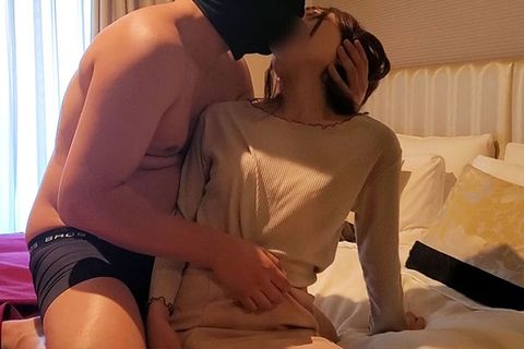 ※初撮り完全顔出し【ハメ撮り・個人撮影】清楚系の美人ジョシ大生とのハメ撮り動画です。完全顔出しでここまでのレベルのコはなかなか出ないので貴重です