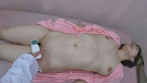非常勤医師の婦人科診察秘録12　「乳首の性的反応が顕著なOLに執拗触診」