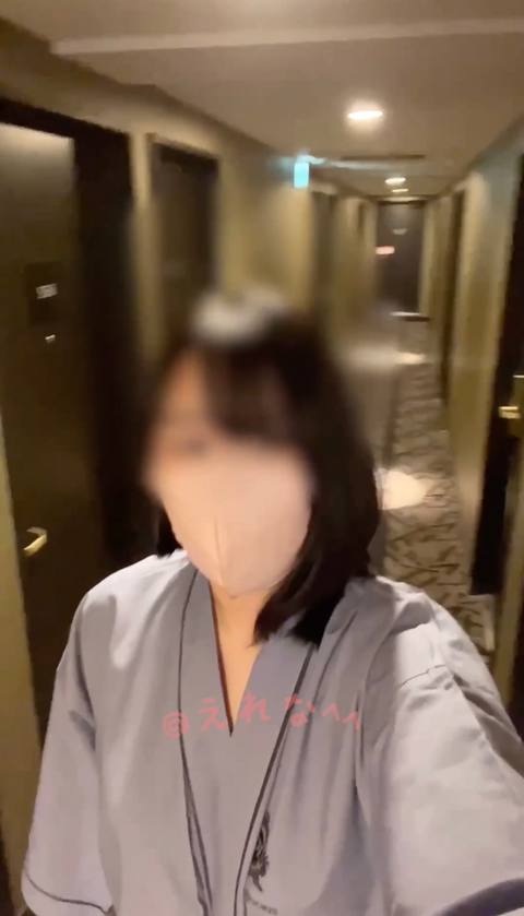 露出再開！〈素人自撮り〉大学2年！ホテルでの露出オナニーの****！のはずがまたまた大ハプニング、部屋の外出て全裸になってオナニーした帰り、鍵が開かなくて結局フロントに、、、