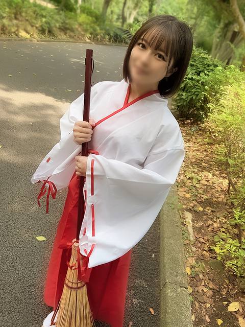 【巫女さん】とってもかわいい『Bカップ』ちっぱい巫女さんとハメ撮りしました 中出し2回