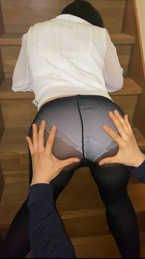 【顔出し】お金を返さず逃走していた二児の美尻人妻にお説教中出しハメ撮り