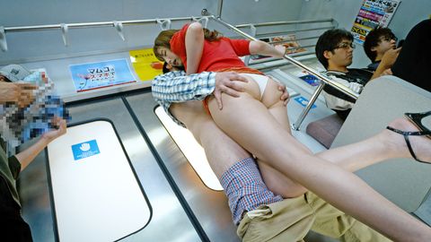 満員電車で発情素股されちゃって…