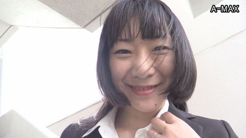 その熟れ蒸れの足でボクを弄んでください。～ 若林美保の足裏～