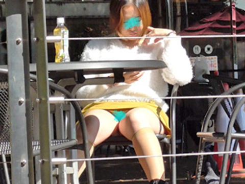 同僚のパンティを****