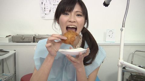 むしゃむしゃ咀嚼