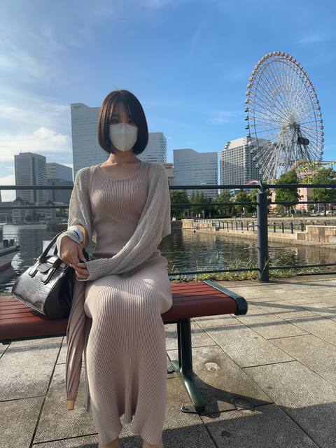 【無修正】奇跡のクビレ美ボディの写真集