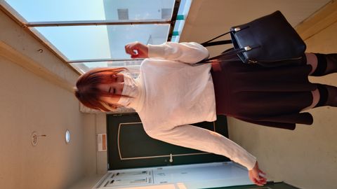 【スマホ縦画面】縞パン**　みき　20歳【椅*編】