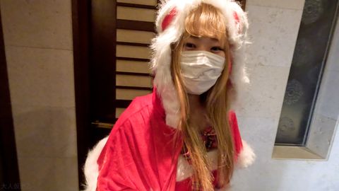 さつき(21)　ミニマム金髪ギャル。意外とちゃんとしていたので、膣内撮影して吸うやつ放置しました