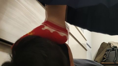 渚ちゃんの私物臭ソックスでストレス発散で顔面踏まれたM男