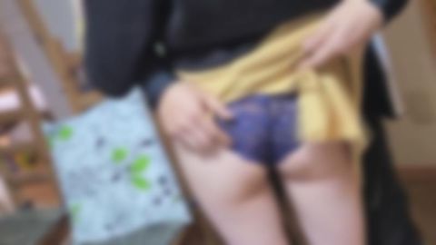 【個人】家庭と借金で疲れ切った奥さんをハッハ゜で現実逃避。理性も失い、寝ているコ.供の傍でも快楽に負けて腰を振ってしまう。