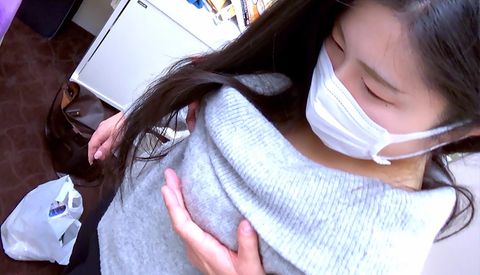【地方スナック勤務の人妻の肉欲】常連のおじいちゃんがいくら口説いてもやれない地元スナックの人妻。マグナムチンポを嬉々として受け入れ連続中逝きで大絶叫