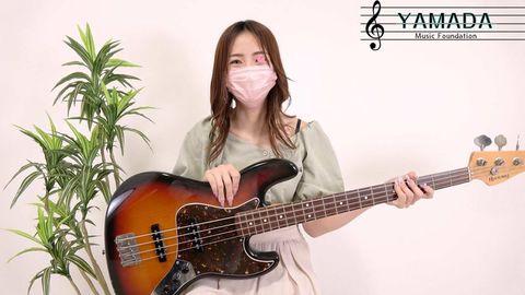 【胸チラ**】衝撃乳首のお*さん/縞パンチラ/奇跡の美乳首【ベーシストの日常】