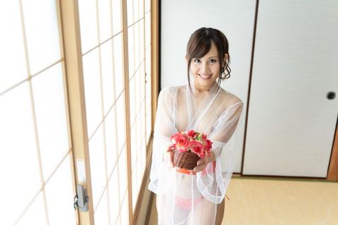 洗練された大人のいやし亭 ～透け陰部の奥から噴き出す潮を召し上がれ～碧えみ <カリビアンコム公式>