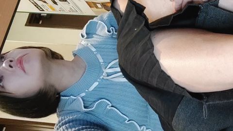 翼ちゃんのネットカフェで私物の靴を舐めさせたり顔面踏みつけたり２最終章