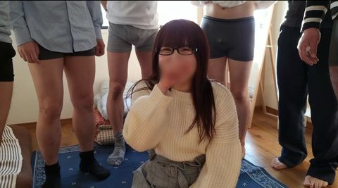 文系京美人20歳が大量ごっくんしてみたくて上京！！6本のチンポを根こそぎゴックンフェラ※レビュー特典は高画質