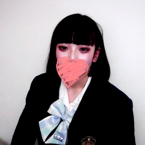 (無)【初撮り】【顔出し】進.路.に.迷.っ.た.メ.ン.ヘ.ラ。顔.か.わ.い.い、ス.レ.ン.ダ.ー、1.8.歳。イ.ラ.マ.チ.オ.潮.吹.き.ト.イ.レ.に.い.け.な.い.お.尻.遊.び。