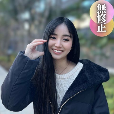 【顔出し】ヌルヌル軟体杭打ちプレス。その後ベランダ公開SEX。「車を運転してる人達見てますか？」ヌキ所満載。デカクリ『極』スレンダー20歳