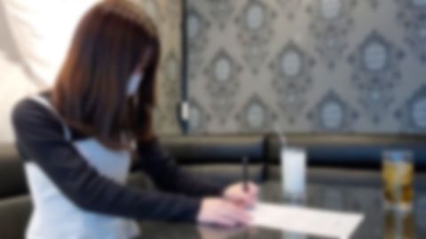 【5/6公開停止】【初撮×無修正】「お金返すから…」弱みを握られた無知な利息スレンダー美.〇女はるかちゃん。必死に抵抗するも最後は本能に耐え切れず半目で昇天中出し4発射。