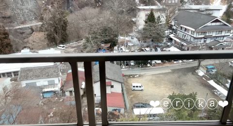 【18歳Gカップえりかの自撮り】☆彡 卒業旅行で一人旅！旅館の部屋で窓の外に向かって電マオナニーして隣の部屋に人いるのに声もたくさん出しちゃった！実はこの旅行にはある計画があって…///