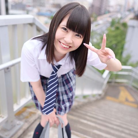 【笑顔×中出し】売りを始めた制服***～ハニカミ笑顔で恥ずかしがる姿が可愛い‼（笑）