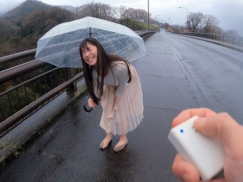 Ｇカップ潮吹き体質の美人妻が旦那ＳＥＸに満足できず不倫露出デートでイキ潮噴射！大好き精*をパイズリ搾精・青カン口淫ザーメンをごっくんにご満悦【個撮】