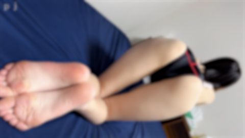 【個撮】美爆乳お嬢様美女４　競泳水着から浮き出る形の良い美爆乳乳首♡ギンギンになったチ〇ポを種付けプレスで*宮をお菓し中出し特濃精*を注入♡♡