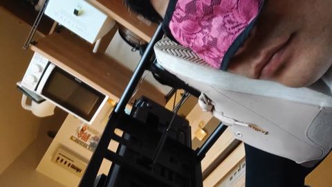 レビュー特典あり！さなちゃんのピアノで顔面ペダル　スニーカー編VOL1