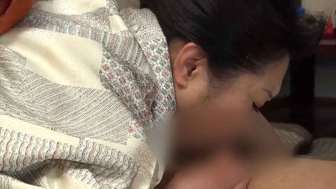 【素人】ムチ感ボディの淫乱熟女女将。行きつけの女将をやりたい放題ハメてイカセちゃいました。