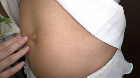 へそ舐めあいレズ; おへそエステへようこそ　成瀬まりか　安里泉水