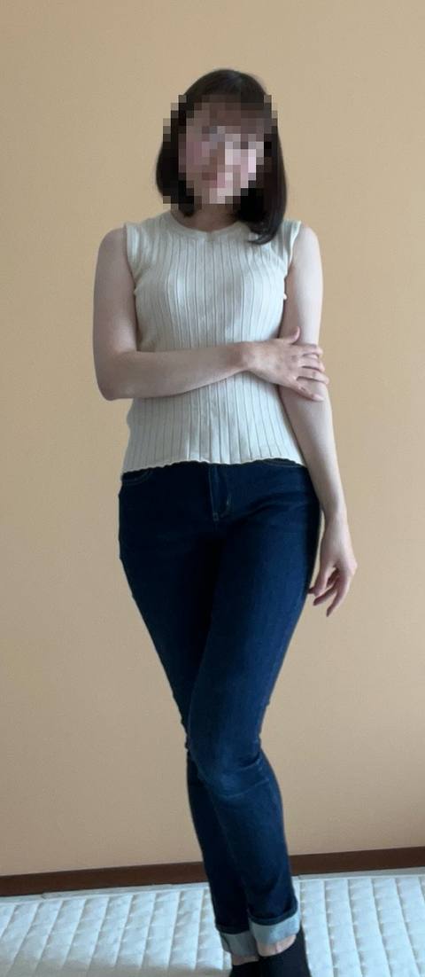 【レビュー最速200件越え】新人妻ゆい33歳・調○志願『経験人数の少ない人妻に突き刺さる肉○』。。。オイルマッサージからなし崩し的に。。。ふっとい！太すぎるとヨガル初撮影妻