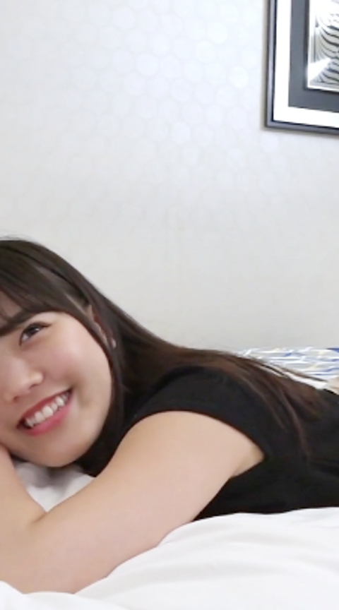 大学デビューして羽目を外したらハマっちゃったGカップ**大生。 敏感で挿れるのが大好きな彼女に挿れまくっちゃいました。