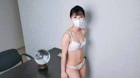 涼しげな透明感ある色白で面長の美人塩顔の秘めたご相談は非日常体験でしか解決いたしません！