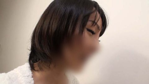 【素人】ショートカットの清楚系お*さん。やらしい痴女テクでザーメン搾り取られちゃいました。