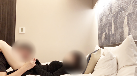 腰を痛めたのでクンニで済まそうとしたら、結局欲望のまま着衣SEX