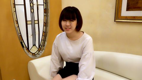 りんちゃん 21歳 Vol.01 地味素人と思いきや色白隠れ巨乳とハメ撮り♡生で本番 最後はフェラ抜き