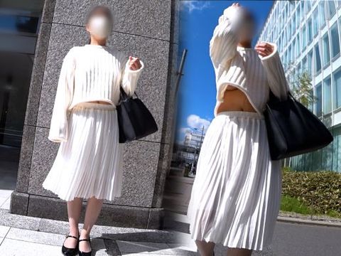 【Sの中の秘密】ノーブラ巨乳とつるつる秘所☆フェミニンお*さんの禁断の裏側！