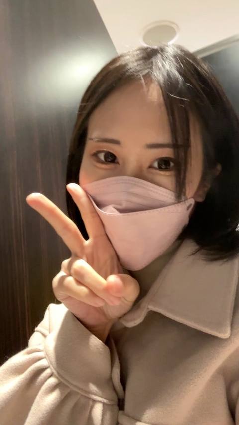 顔にザーメン****たら目開いたまま笑顔だったから、興奮してその後すぐに中出ししてやった動画。＋ノーブラ.リモコンバイブデート＋ランチでプチ露出