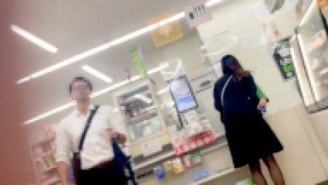 美人OLパイパン逆さ撮り▷スジマンと陰唇くぱぁ/腿パンストで生マンコ丸見え【パンチラ】