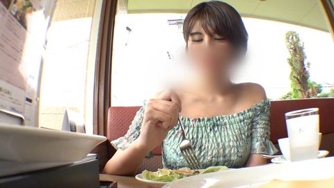 【素人】スタイル抜群の高身長巨乳美女。激しいピストンSEXにアへ顔晒してイキ乱れちゃってます。