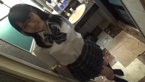 ちょっとオタクでよく笑ってHなお願いも聞いてくれる眼鏡黒髪さん!性格よしこちゃんが一番!