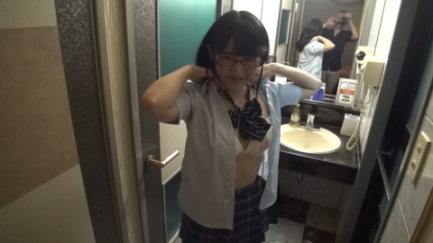 ちょっとオタクでよく笑ってHなお願いも聞いてくれる眼鏡黒髪さん!性格よしこちゃんが一番!